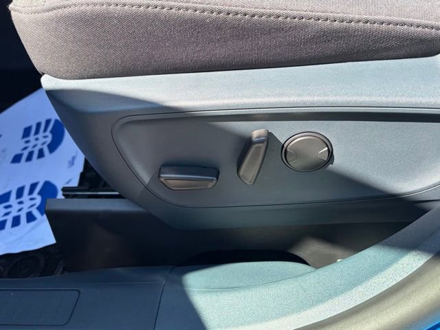 Used 2025 Ford Maverick XLT w/ XLT Luxury Package image 16