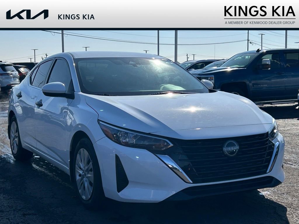 Used 2024 Nissan Sentra S image 1