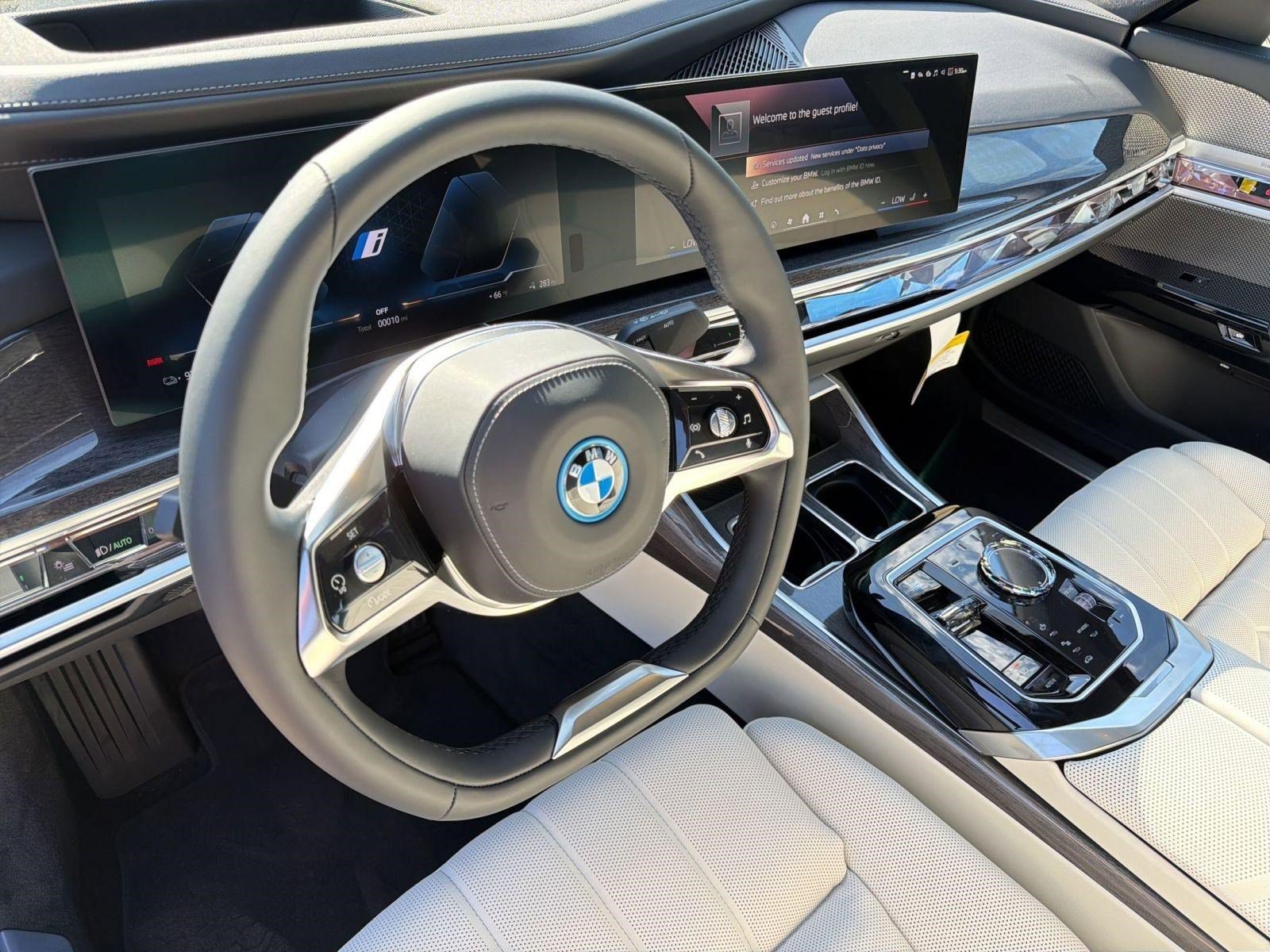 New 2026 BMW i7 xDrive60 w/ Executive Package AWD/4WD image 14