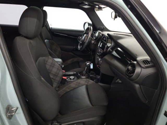 Used 2019 MINI Cooper S image 8