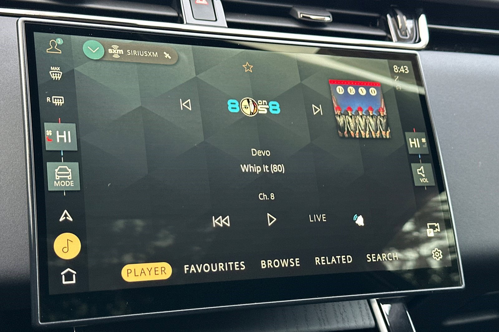 Used 2024 Land Rover Range Rover Evoque Dynamic SE image 20