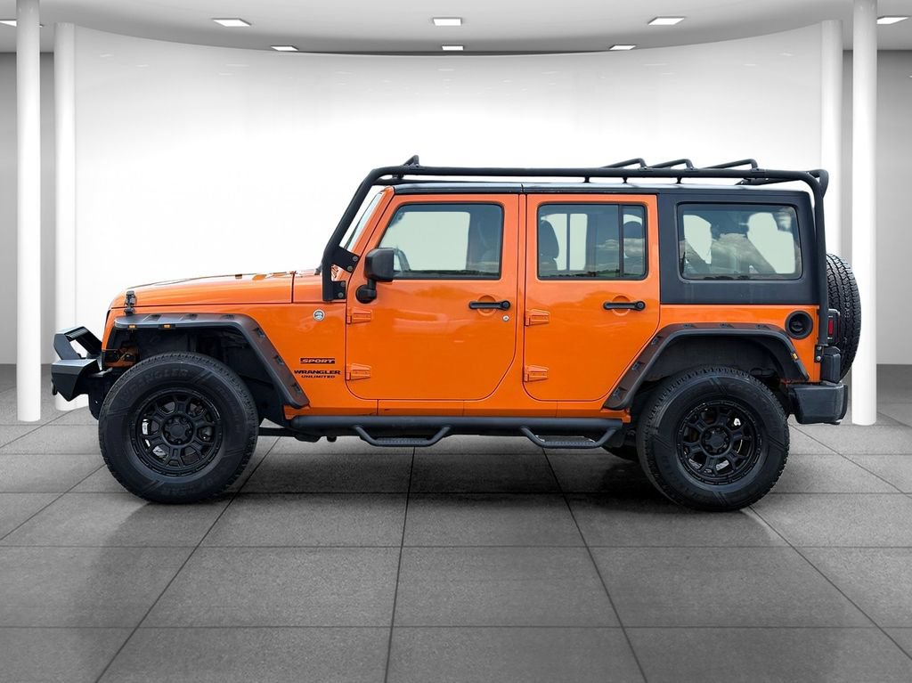 Used 2012 Jeep Wrangler Unlimited Sport w/ Connectivity Group AWD/4WD image 4