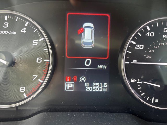 Used 2025 Subaru Outback Premium AWD/4WD image 11
