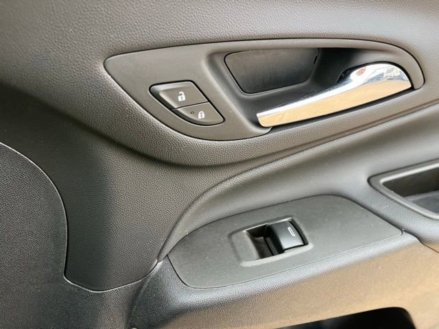 Used 2023 Chevrolet Equinox LT image 48