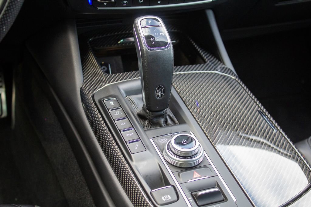 Used 2022 Maserati Levante Modena S AWD/4WD image 21