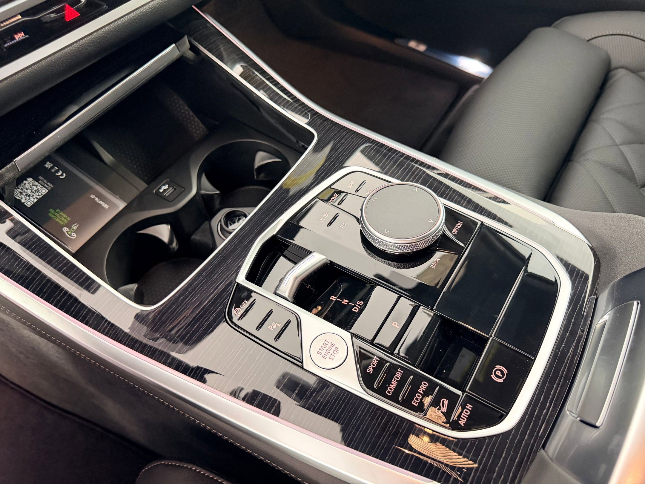 New 2026 BMW X5 xDrive40i w/ M Sport Package AWD/4WD image 17