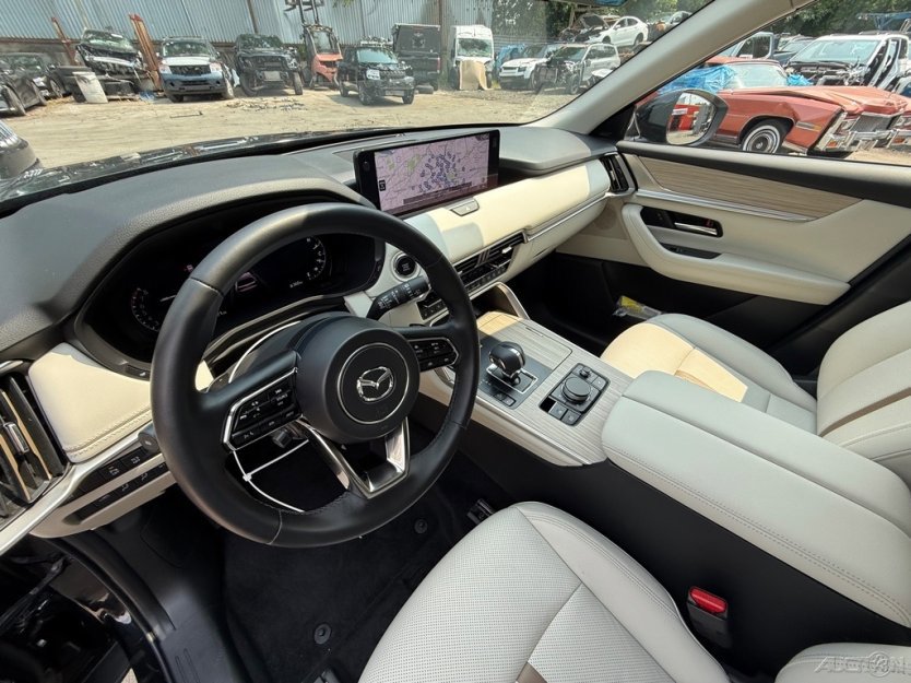 Used 2025 MAZDA CX-90 3.3 Turbo S w/ Premium Package image 7