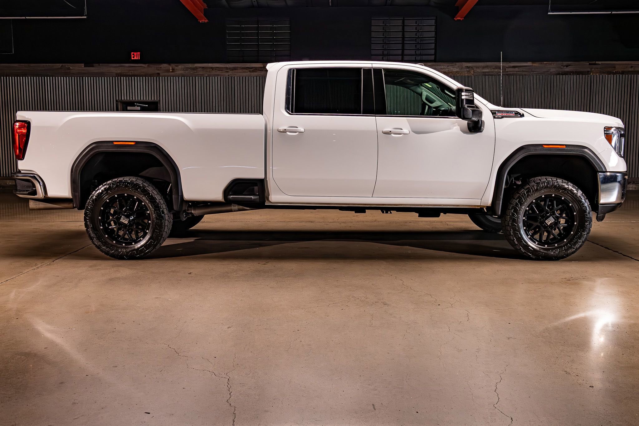 Used 2022 GMC Sierra 3500 SLE w/ SLE Convenience Package AWD/4WD image 10