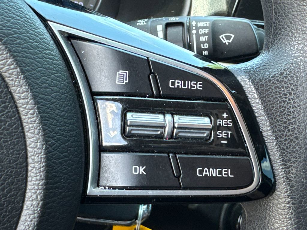 Used 2020 Kia Forte LXS FWD image 24