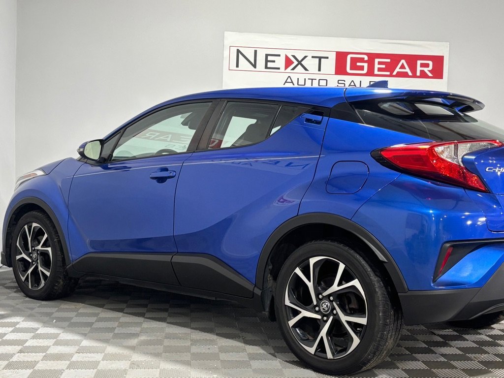 Used 2018 Toyota C-HR XLE image 5