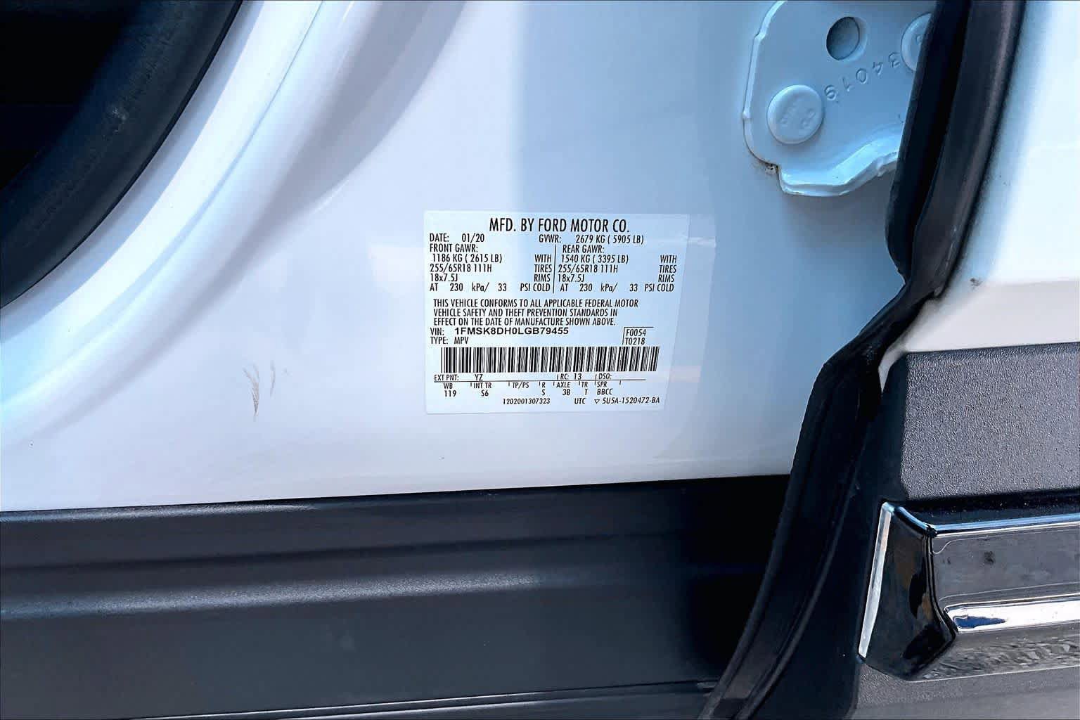 Used 2020 Ford Explorer XLT w/ Equipment Group 202A AWD/4WD image 34