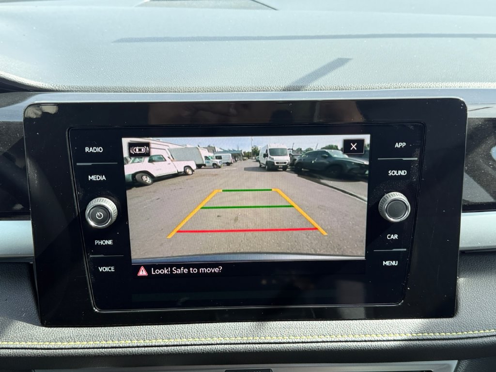 New 2027 Volkswagen Taos Sport AWD/4WD image 15