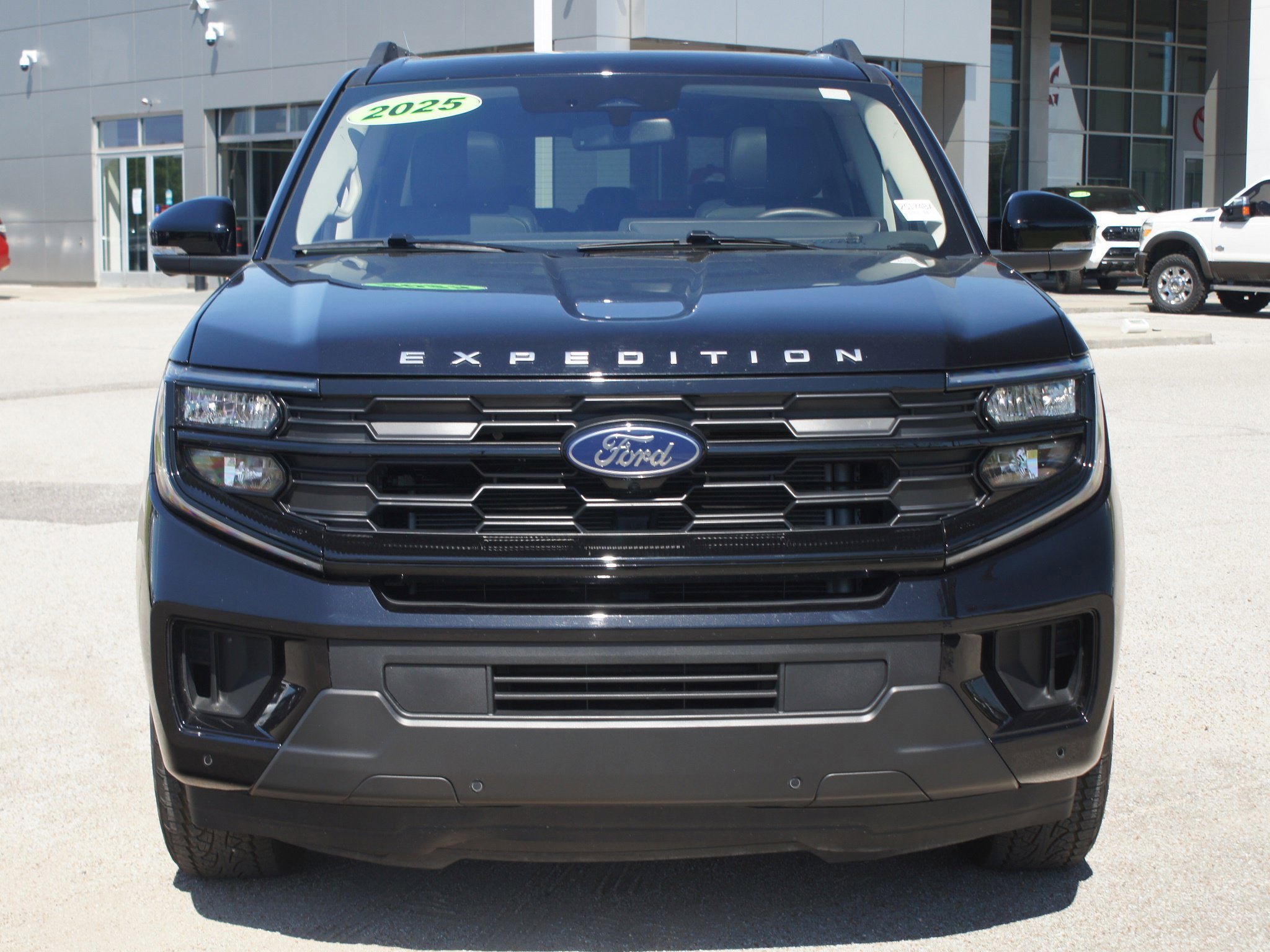 Used 2025 Ford Expedition Max Active AWD/4WD image 27