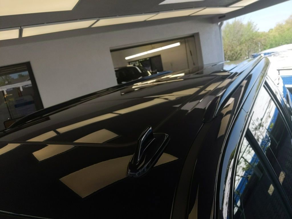 Used 2023 Cadillac Escalade ESV V AWD/4WD image 13