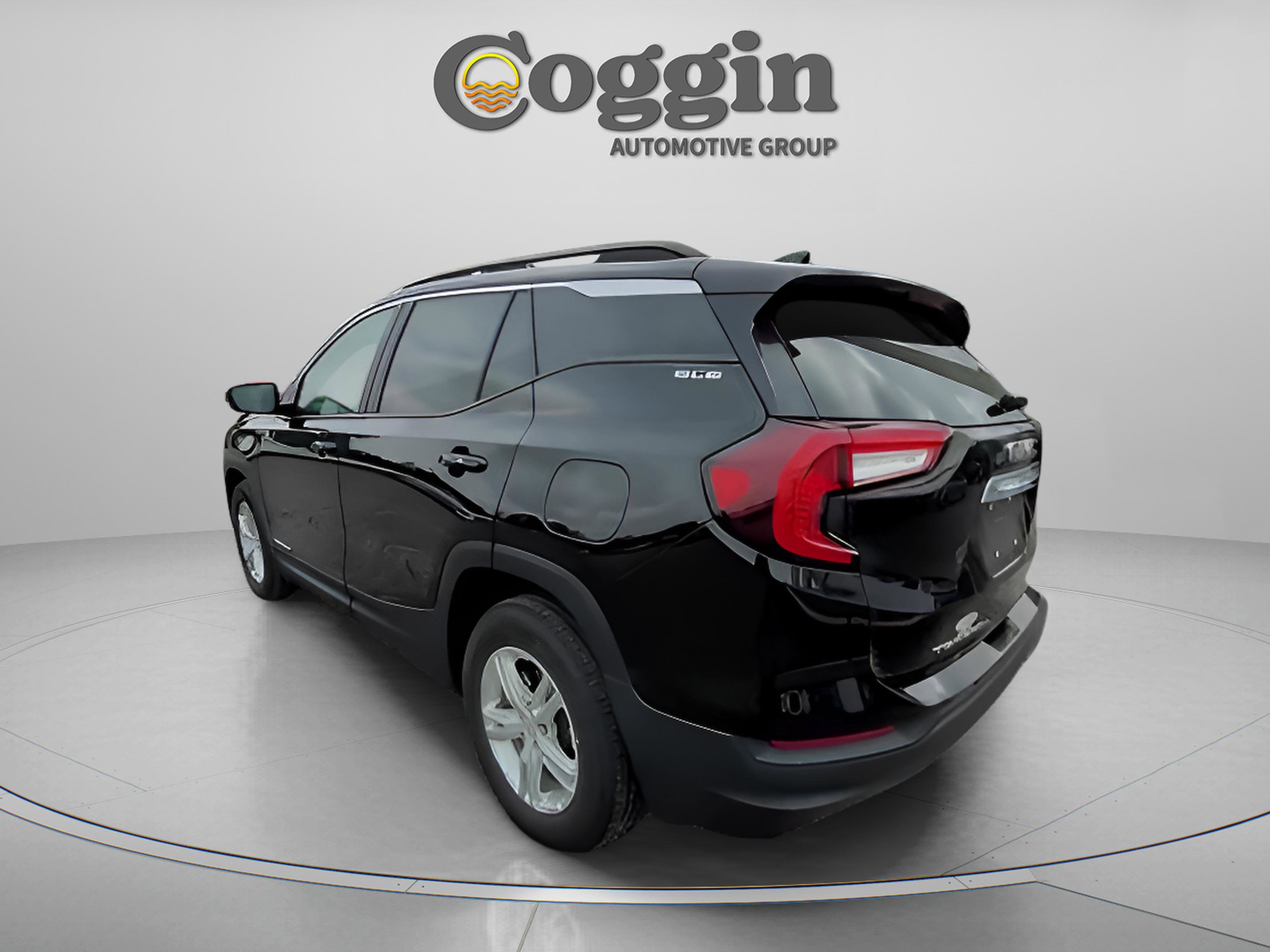 Used 2022 GMC Terrain SLE w/ Driver Convenience Package image 7