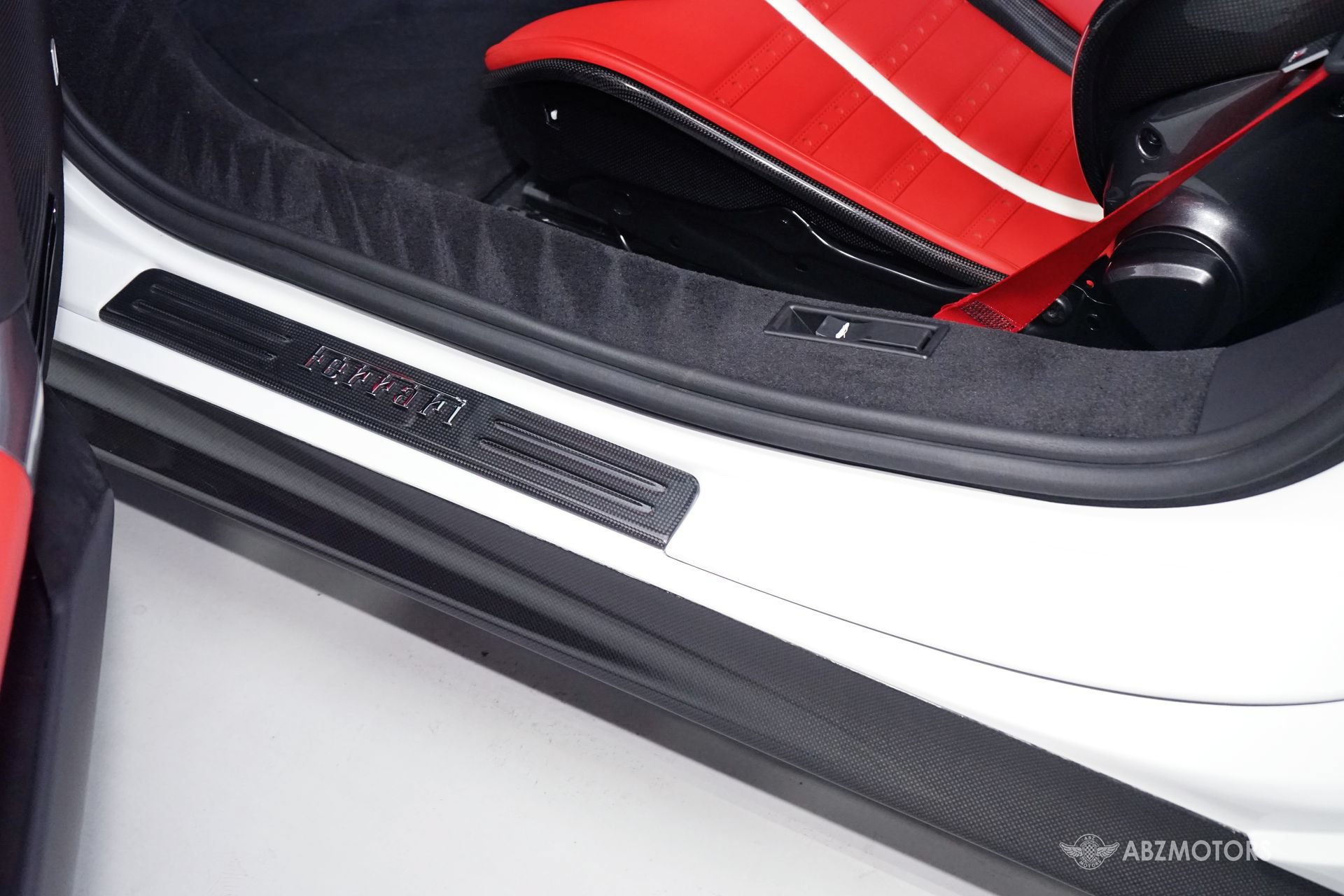 Used 2025 Ferrari SF90 Spider AWD/4WD image 11