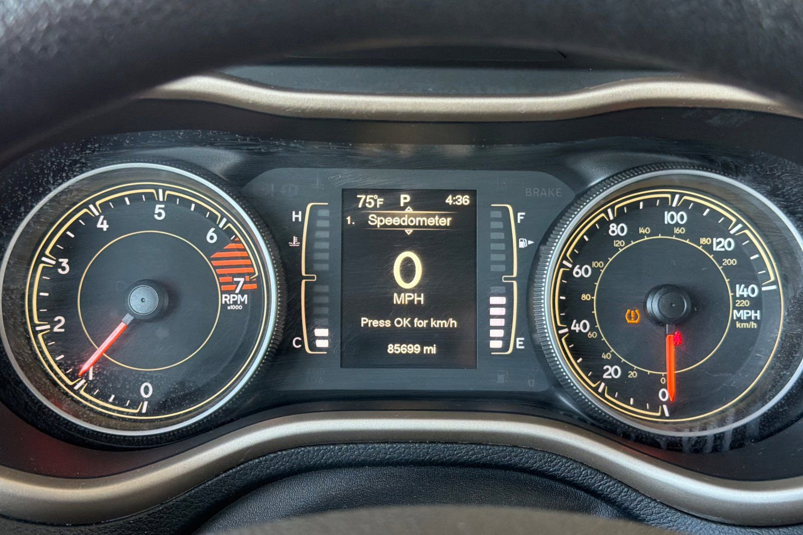 Used 2017 Jeep Cherokee Sport FWD image 21