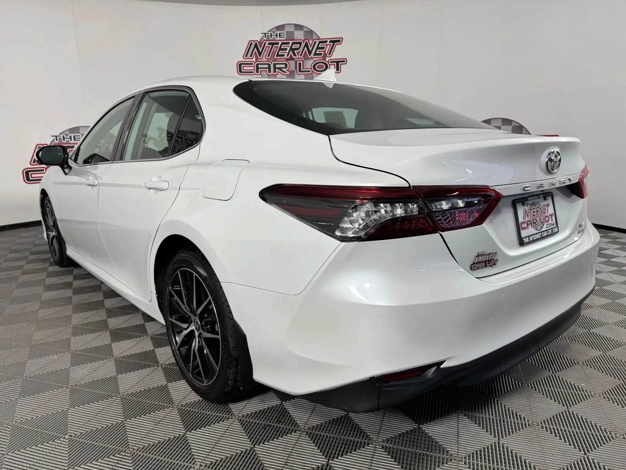 Used 2024 Toyota Camry XLE w/ Cold Weather Package AWD/4WD image 26
