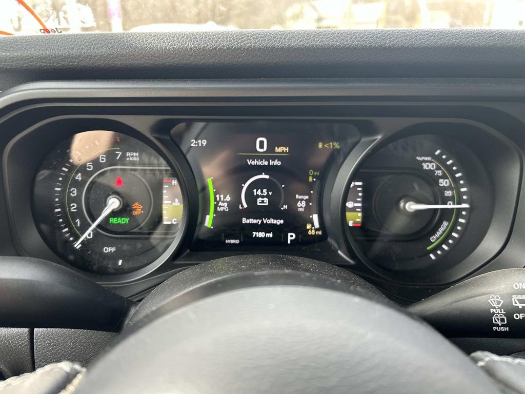 Used 2025 Jeep Wrangler Sport image 26