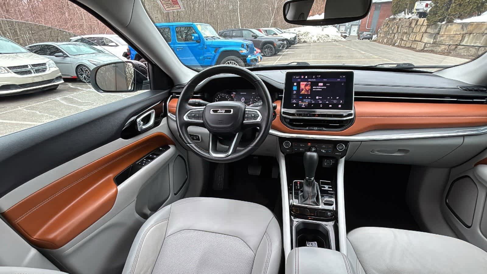 Used 2022 Jeep Compass Limited image 26