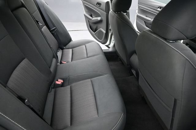 Used 2025 Nissan Altima 2.5 SV FWD image 18