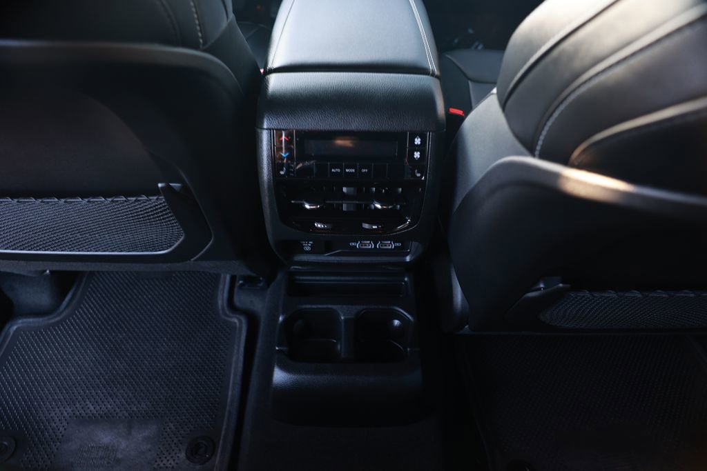 New 2025 Jeep Grand Cherokee L Limited image 26