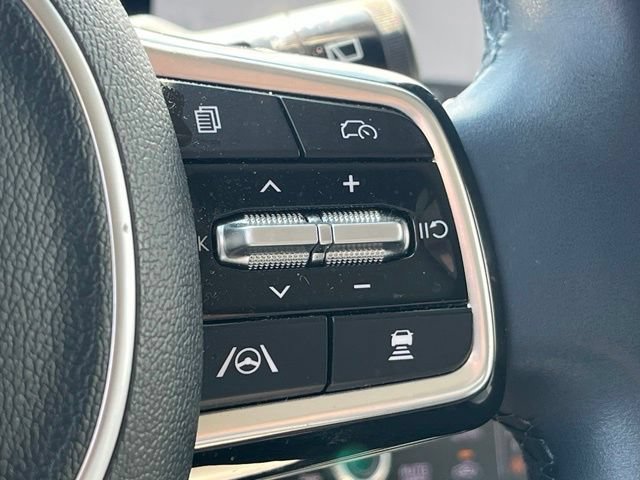 Certified 2025 Kia Carnival EX FWD image 30