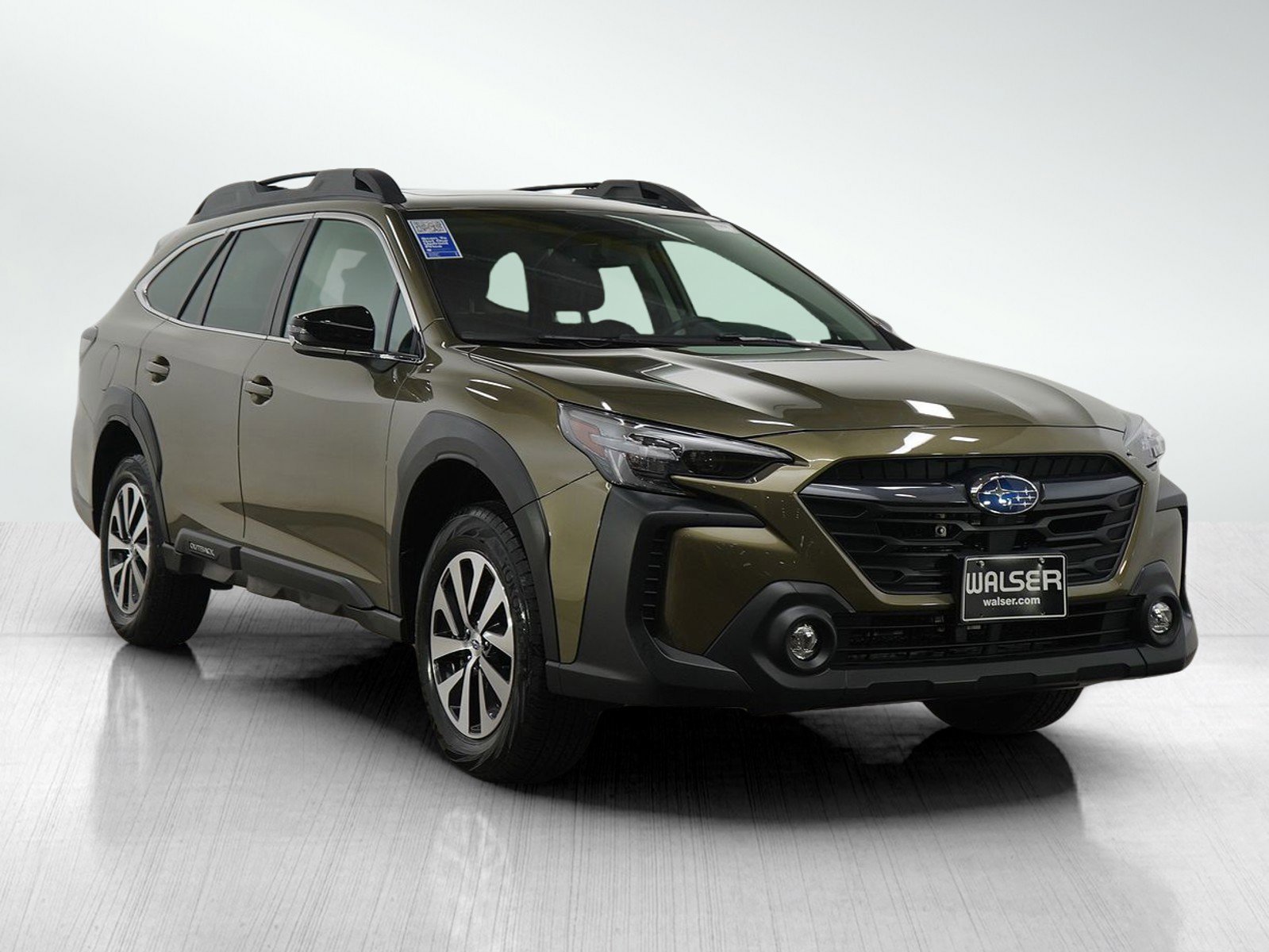 Used 2025 Subaru Outback Premium image 7