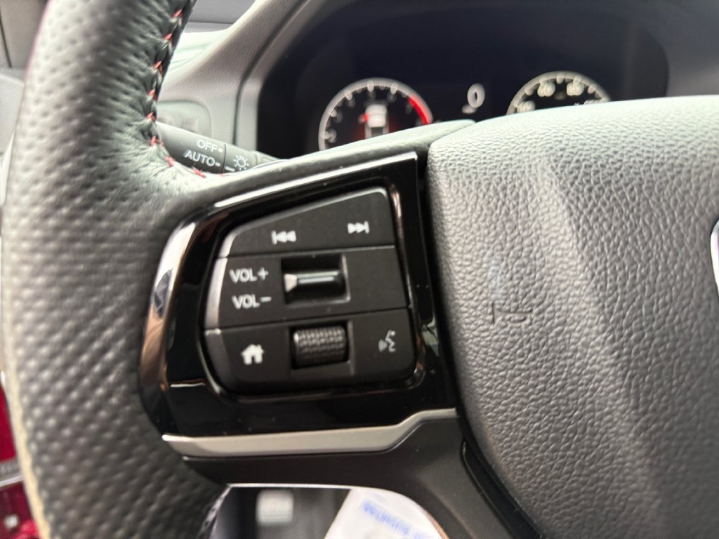 Used 2025 Honda Ridgeline Black Edition image 21