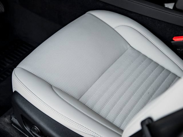 New 2024 Land Rover Discovery Sport S AWD/4WD image 15