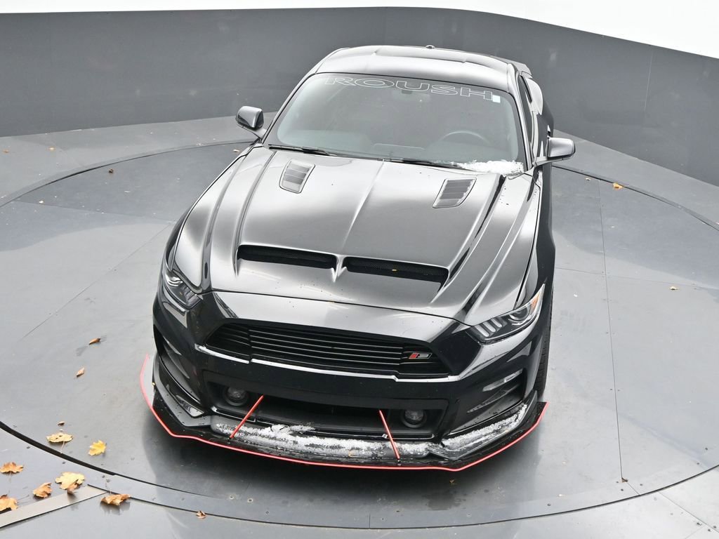 Used 2017 Ford Mustang GT Premium w/ GT Performance Package image 31