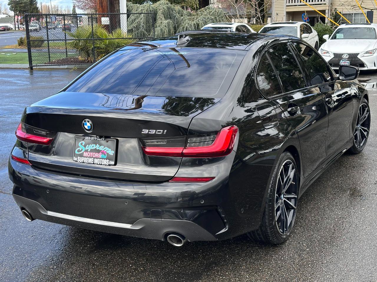 Used 2019 BMW 330i Sedan w/ M Sport Package image 16