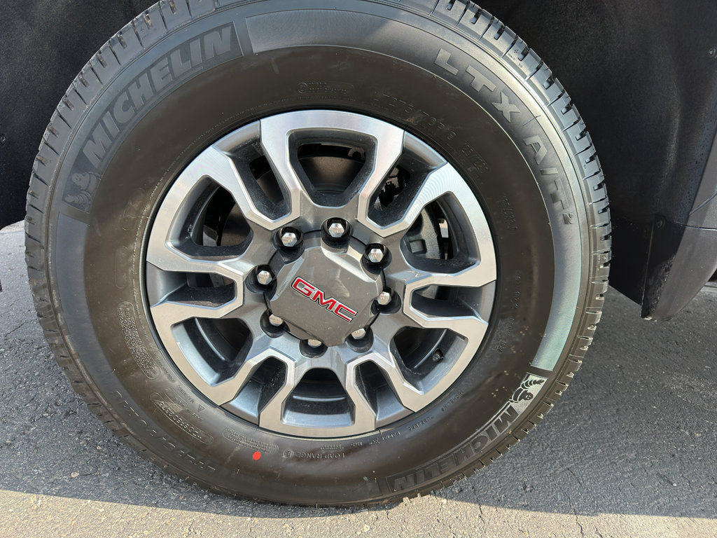 New 2025 GMC Sierra 3500 SLT w/ SLT Premium Package image 16