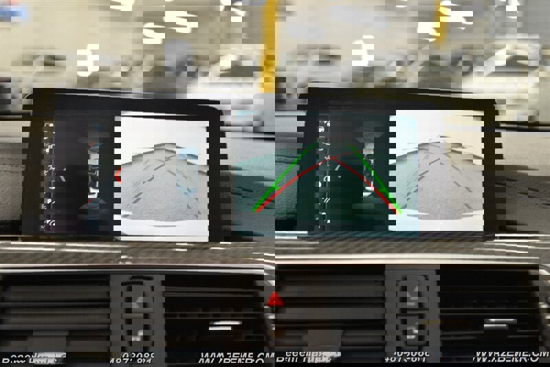 Used 2018 BMW M4 Convertible image 27