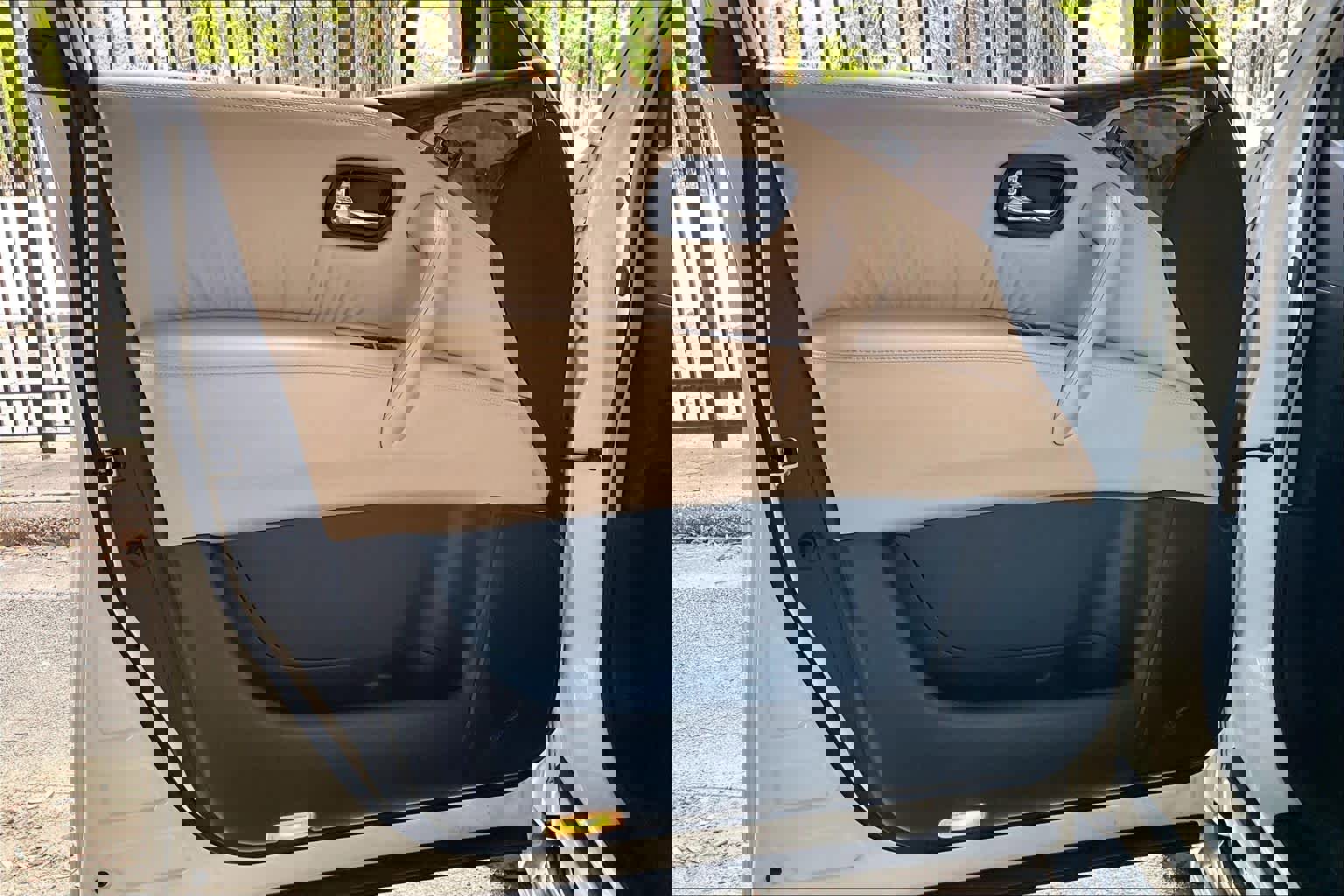 Used 2017 Nissan Armada Platinum w/ Captain Seat Package image 21