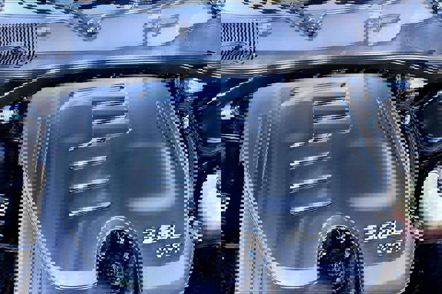 Used 2023 Dodge Challenger SXT image 28