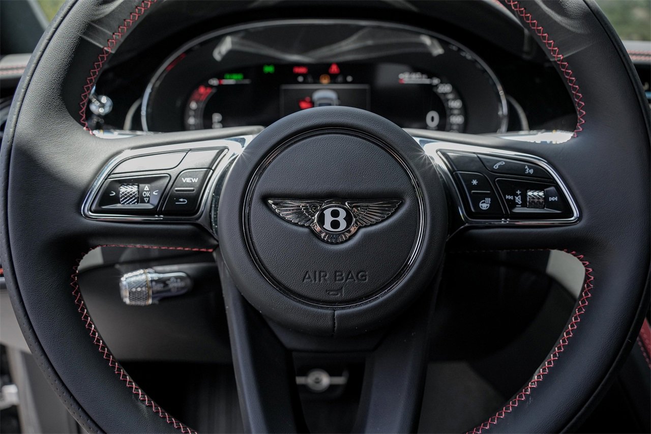 New 2025 Bentley Flying Spur Plug-In Hybrid image 24