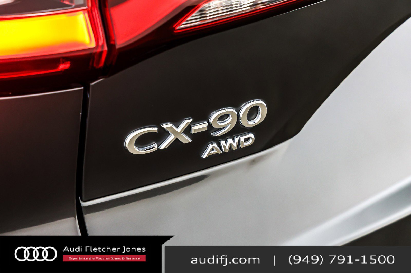 Used 2024 MAZDA CX-90 Plug-In Hybrid w/ Premium Pkg image 9