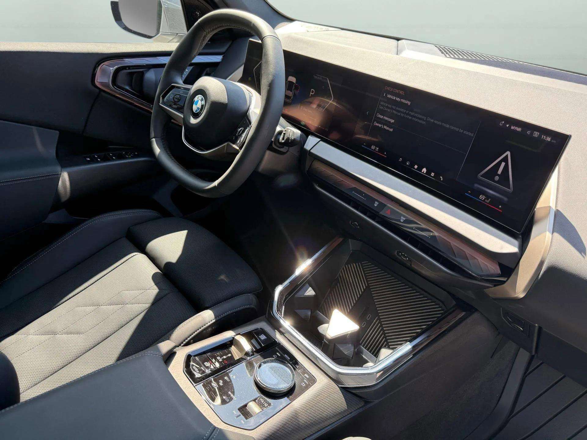 Used 2025 BMW X3 xDrive30i w/ Convenience Package image 43