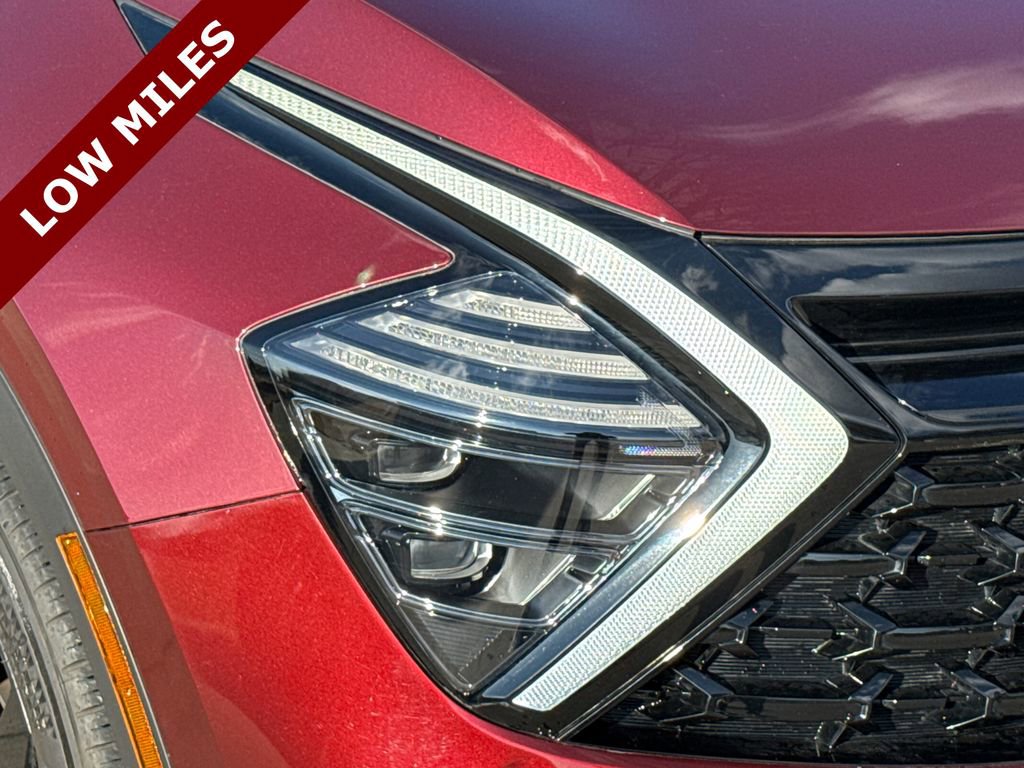 Used 2025 Kia Sportage X-Line w/ Premium Package image 4