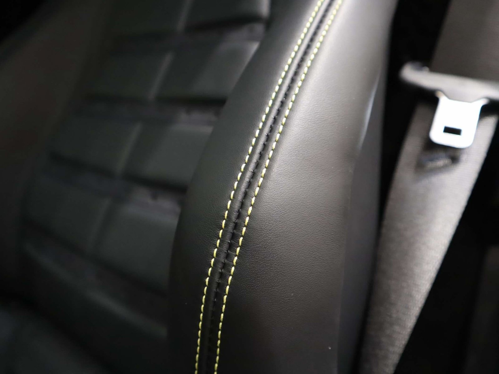 Certified 2025 Ferrari 296 GTB RWD image 25