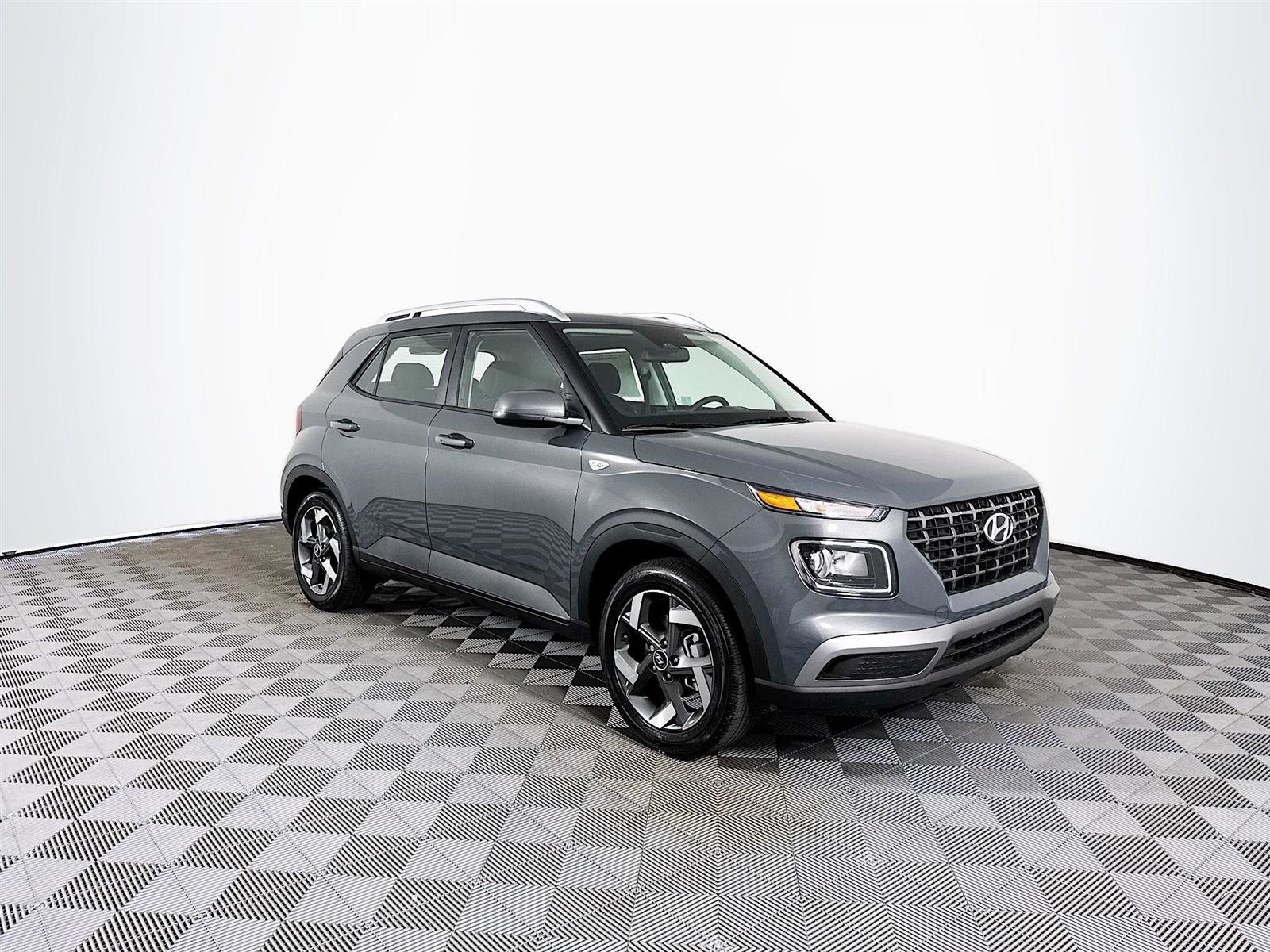 New 2025 Hyundai Venue SEL image 1