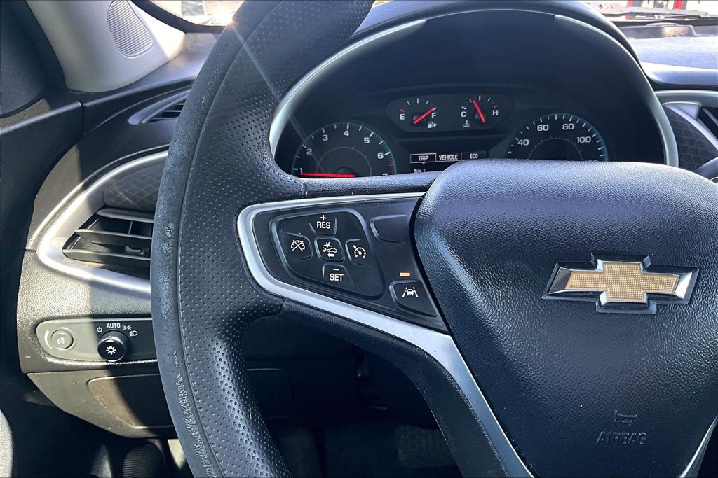 Used 2023 Chevrolet Malibu LT FWD image 18