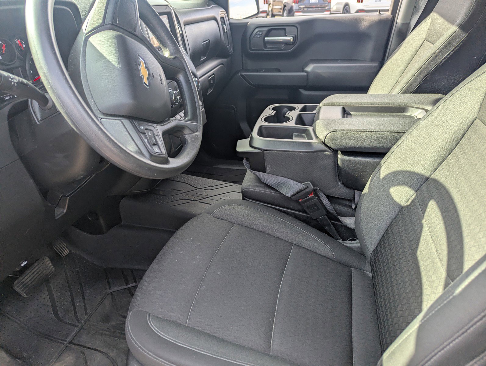 Used 2024 Chevrolet Silverado 1500 Custom image 7