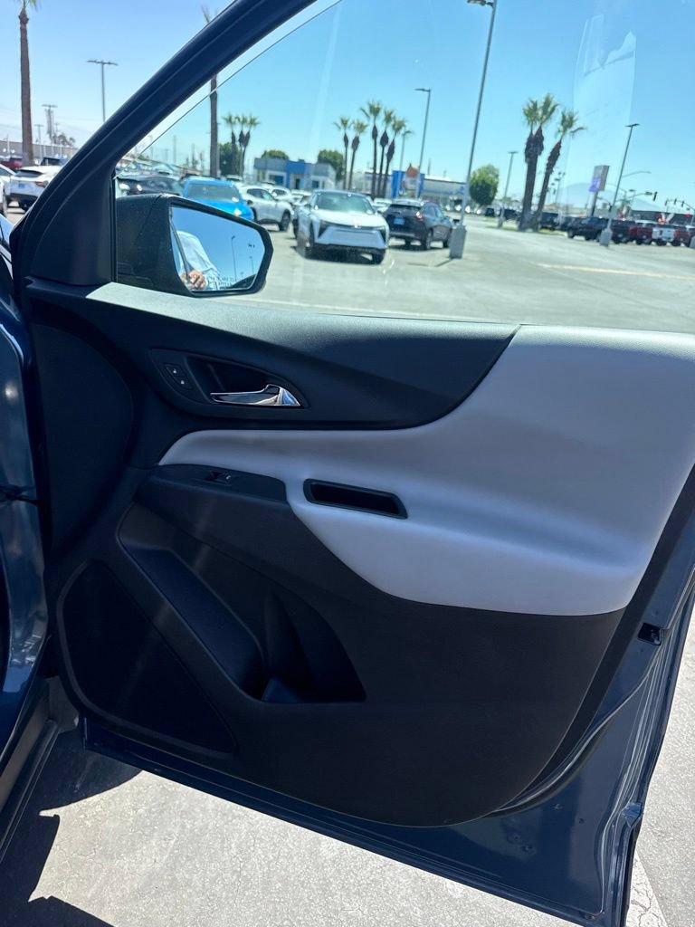 Used 2024 Chevrolet Equinox LS w/ LS Convenience Package FWD image 38