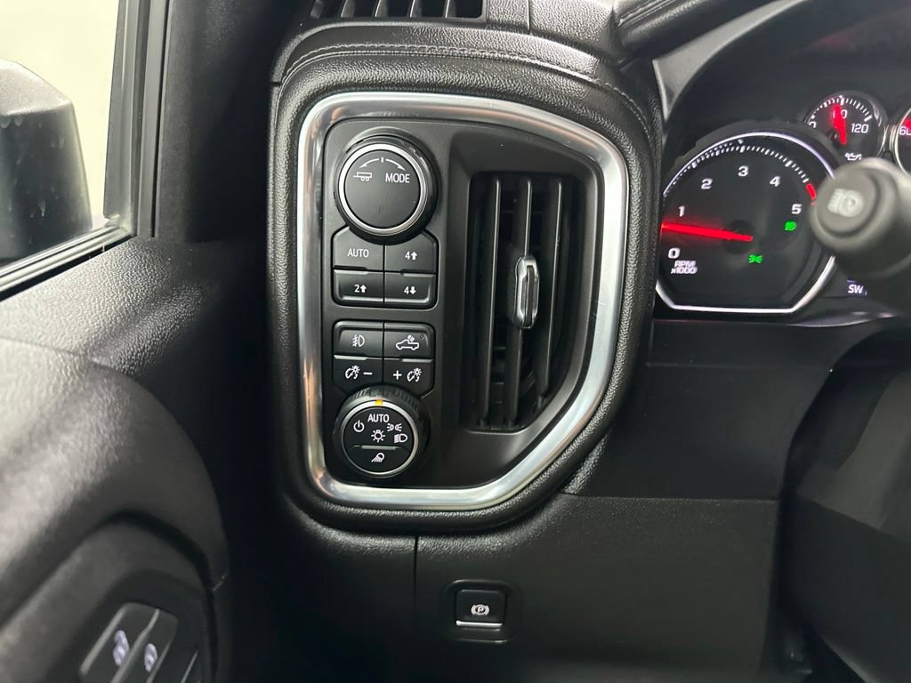 Used 2022 Chevrolet Silverado 2500 LTZ w/ Carhartt Edition AWD/4WD image 45