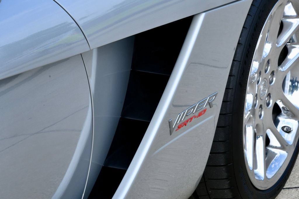 Used 2005 Dodge Viper SRT-10 w/ Mamba Edition Group RWD image 46