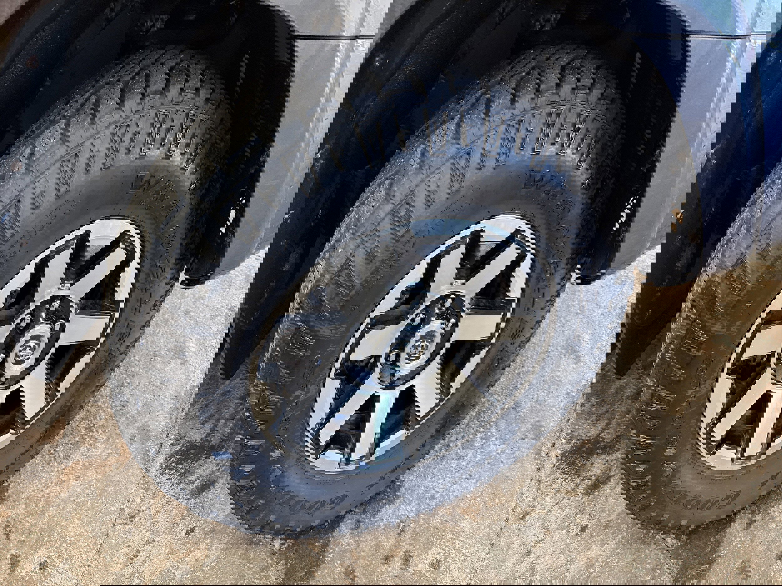 Used 2019 Toyota 4Runner TRD Off-Road image 11