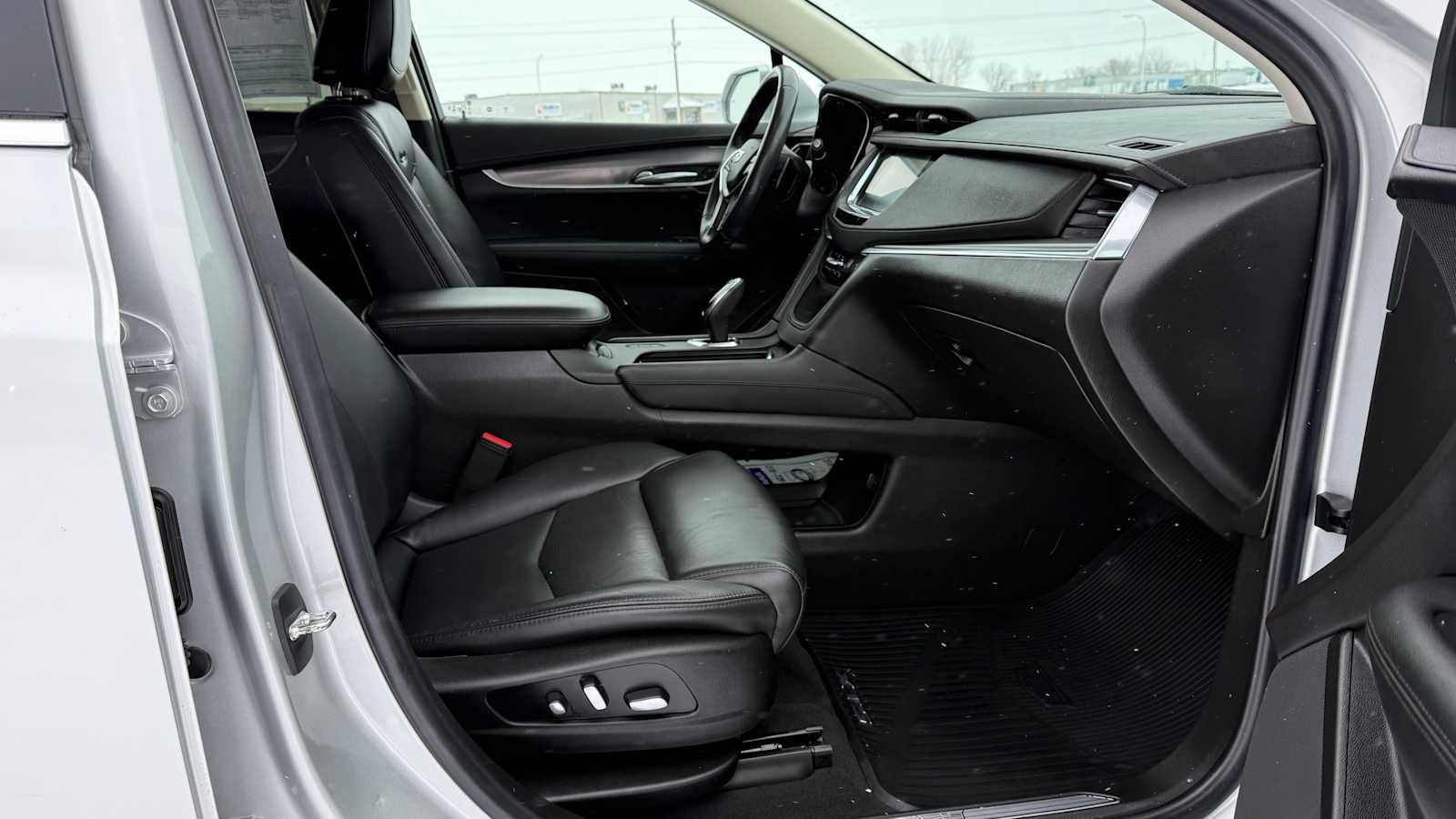 Used 2019 Cadillac XT5 Luxury AWD/4WD image 12