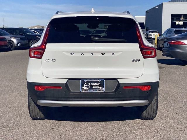 Certified 2025 Volvo XC40 B5 Core w/ Protection Package Premier image 8